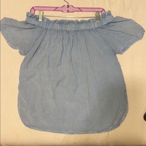 Baby/ light blue off the shoulder tee